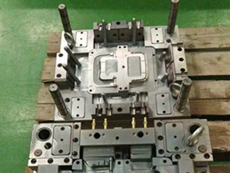 普宁模具制造-06